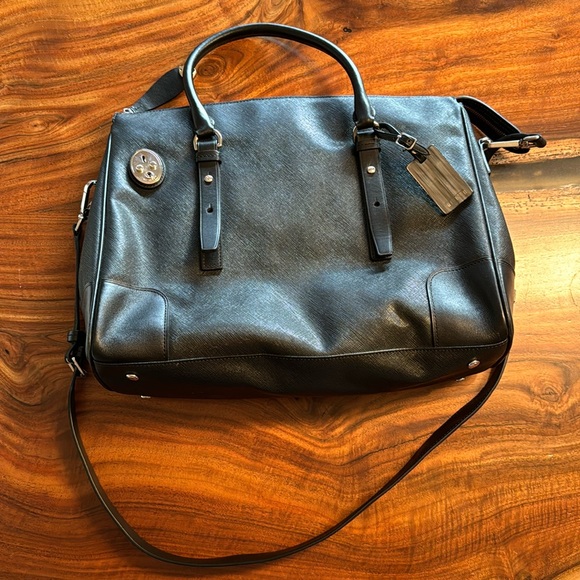 Tumi Handbags - Tumi Black Laptop Bag